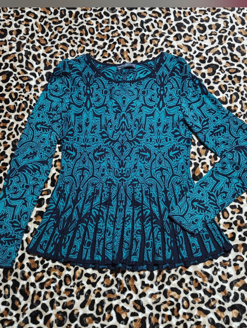 Peruvian Peruvian connection teal and black paisley pima cotton sweater